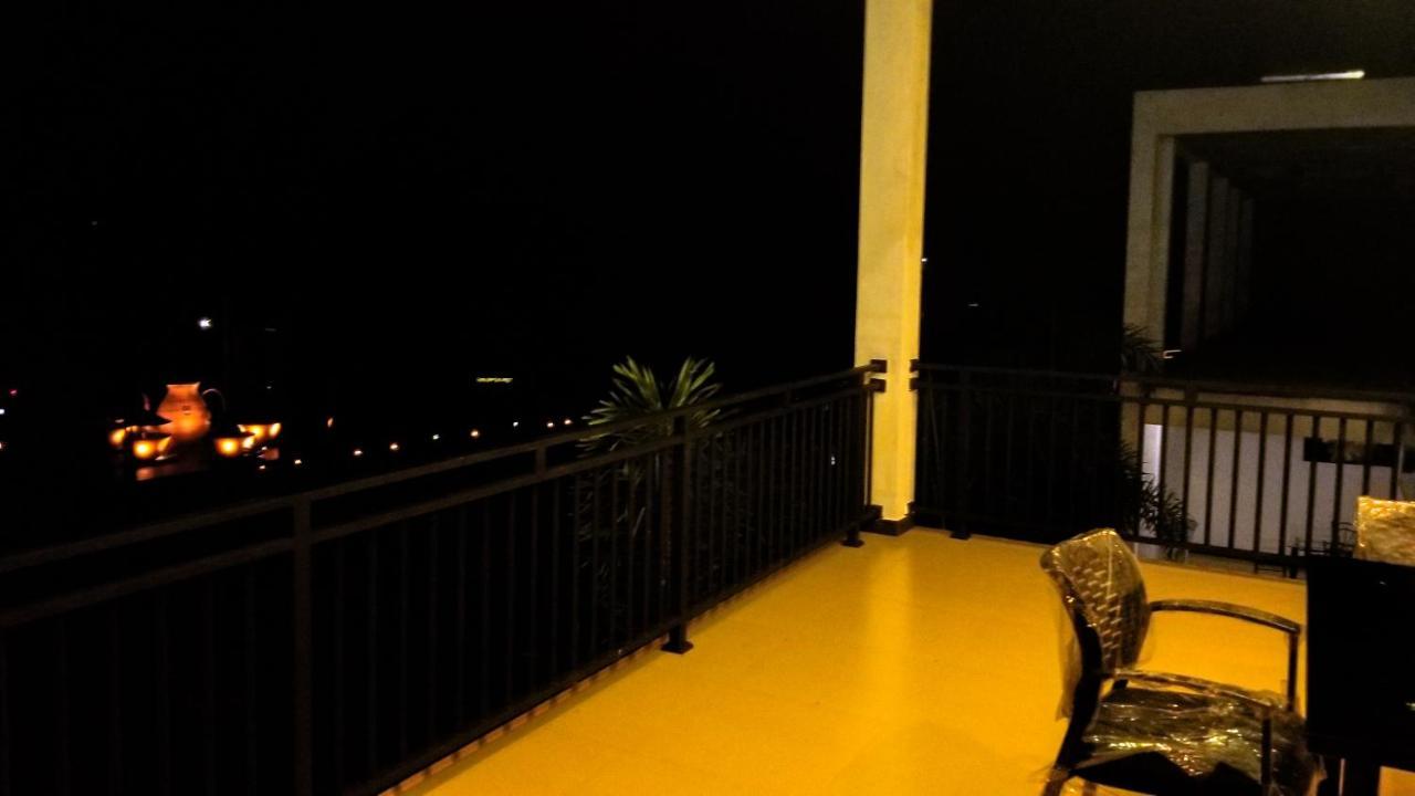 Akoya Pearl Hotel Ratnapura Eksteriør billede