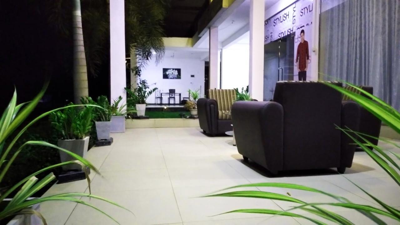 Akoya Pearl Hotel Ratnapura Eksteriør billede